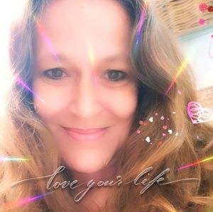 Meet your Posher, Terina